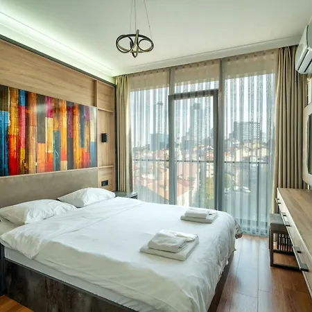 Roni Apartments, Close To The Metro And Parking *