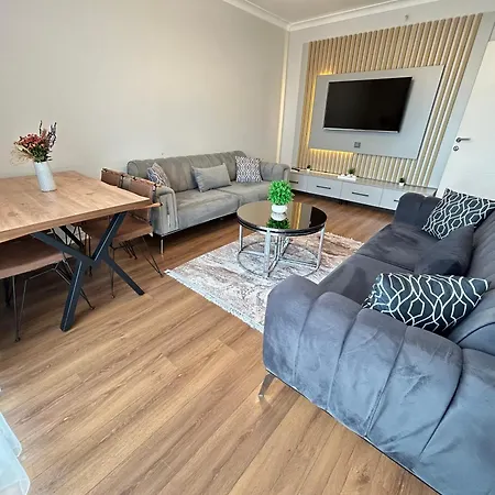 Roni Apartments, Close To The Metro And Parking Istanbulská provincie