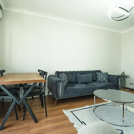 Apartmán Roni Apartments, Close To The Metro And Parking *
