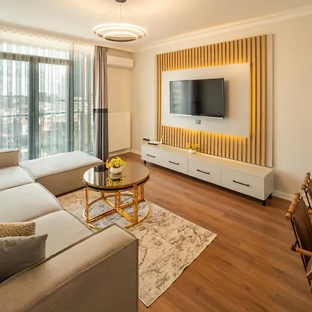 Apartmán Roni Apartments, Close To The Metro And Parking *