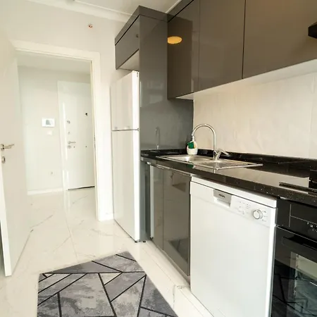 Roni Apartments, Close To The Metro And Parking
